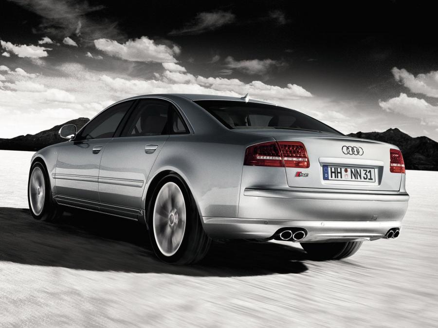  Audi S8 (D3) 2008 года  (WW) (фото 14 из 15)